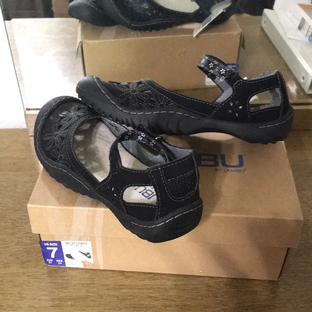 JBU by JAMBU sandals